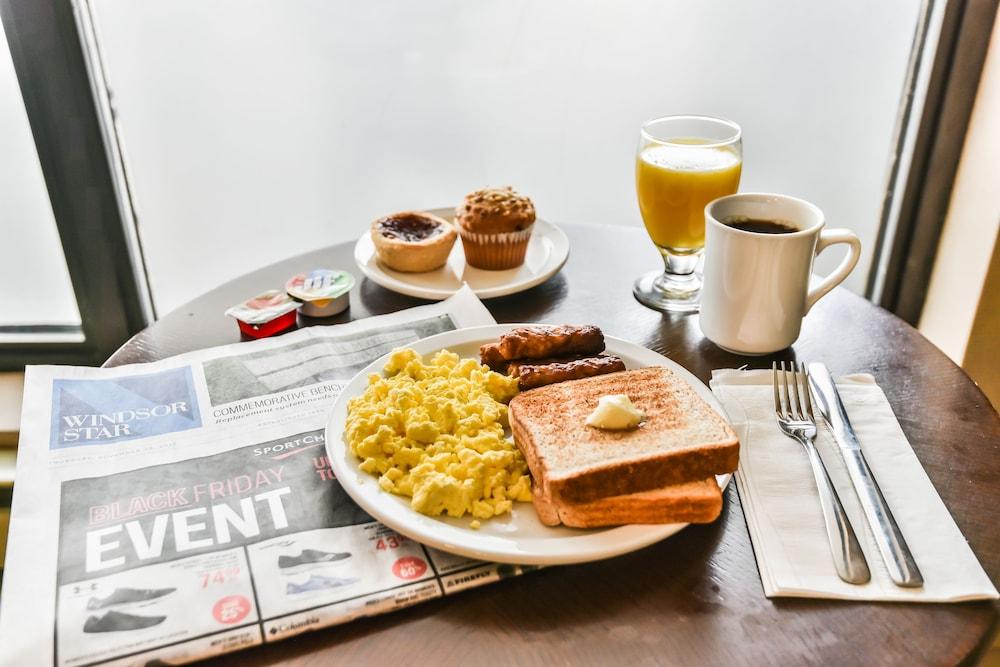 Comfort Inn & Suites Ambassador Bridge Windsor Dış mekan fotoğraf