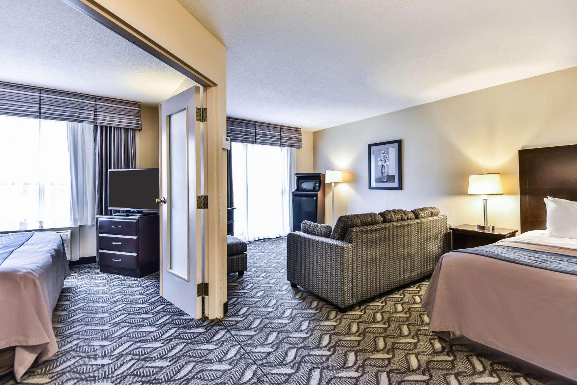 Comfort Inn & Suites Ambassador Bridge Windsor Dış mekan fotoğraf